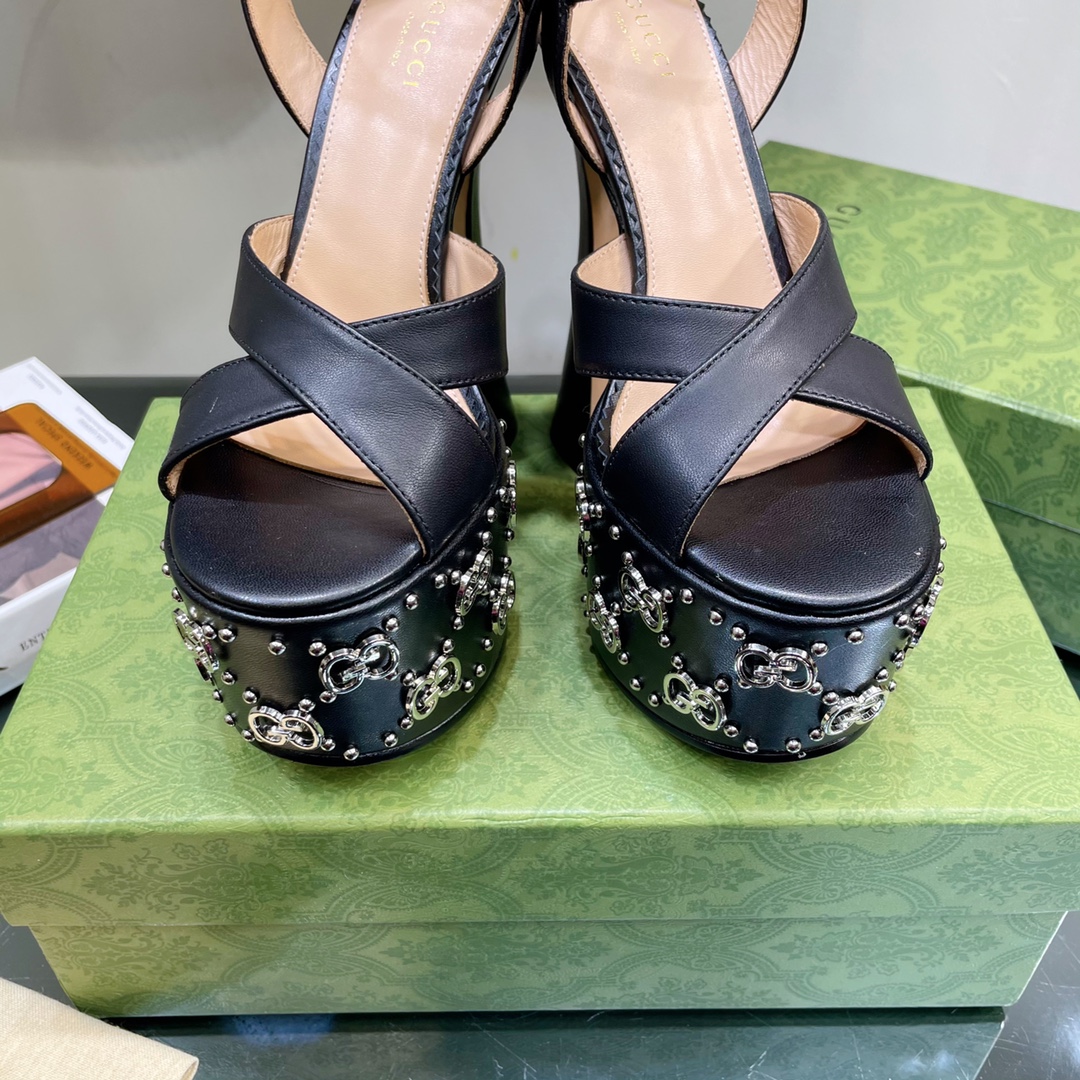 G*u*i women’s interlocking g studs sandal black 719843