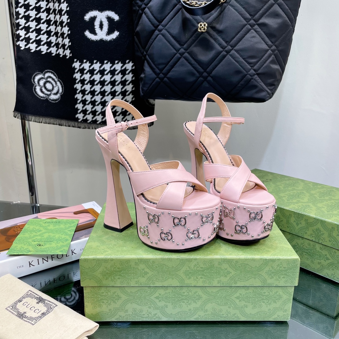 G*u*i women’s interlocking g studs sandal pink ‎719843