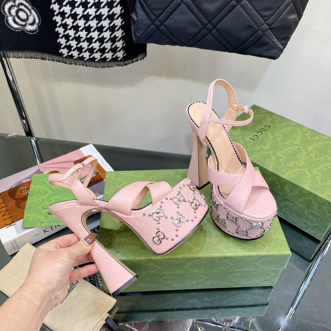 G*u*i women’s interlocking g studs sandal pink ‎719843