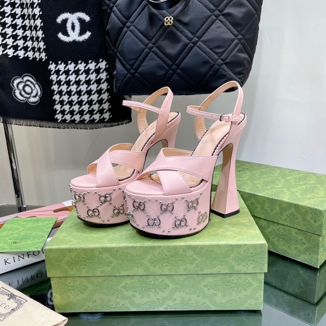 G*u*i women’s interlocking g studs sandal pink ‎719843