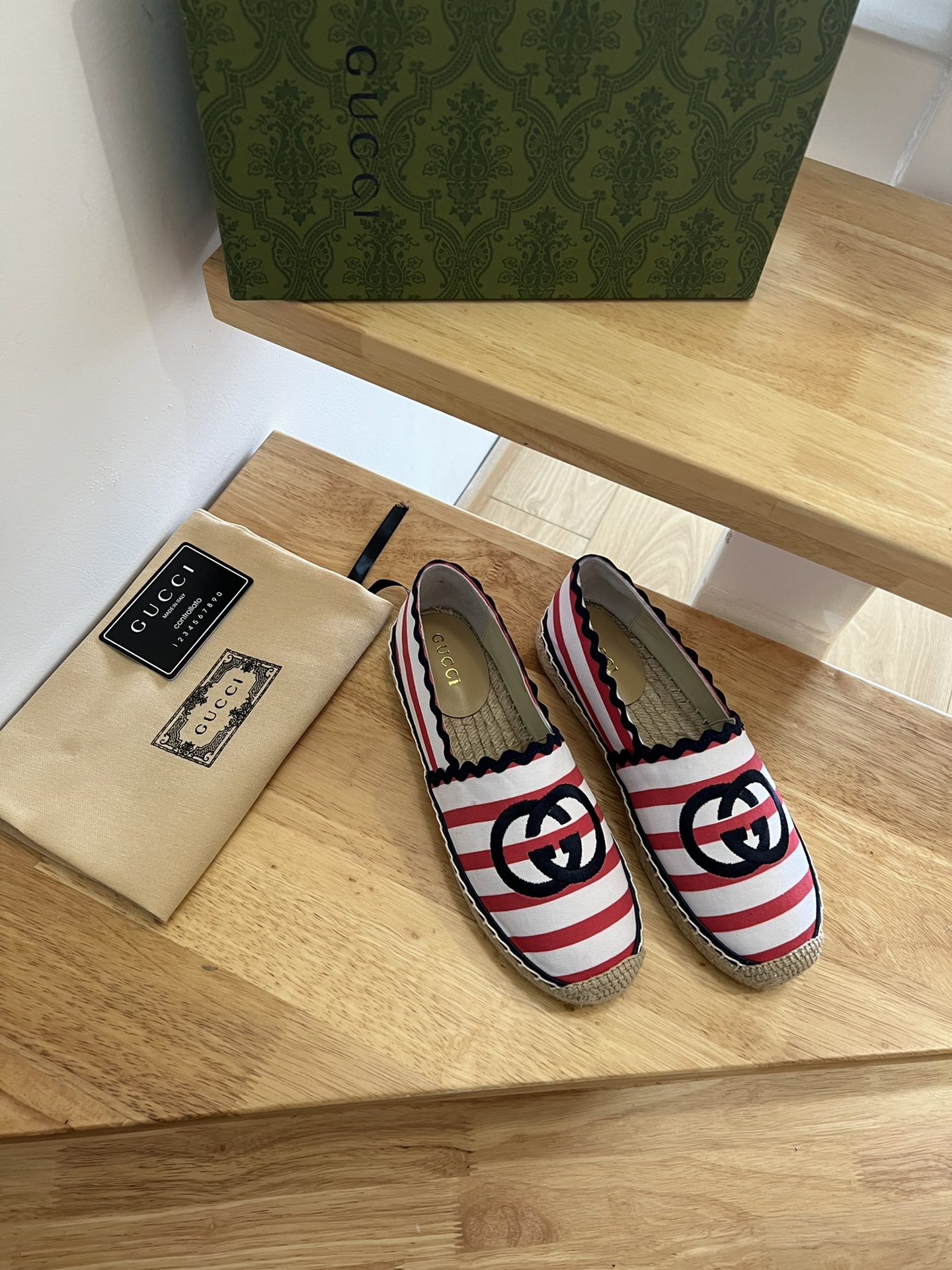 G*u*i women’s gg espadrille red and white 678040