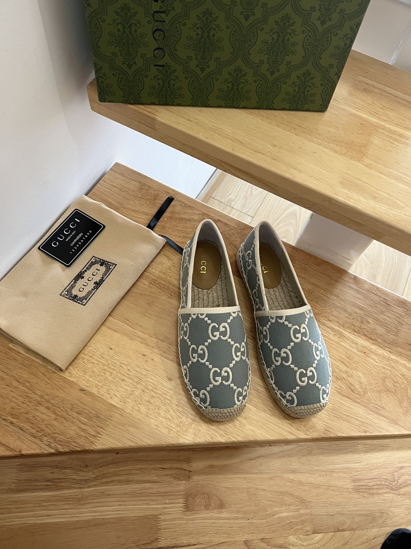 G*u*i women’s gg espadrille grey 678040