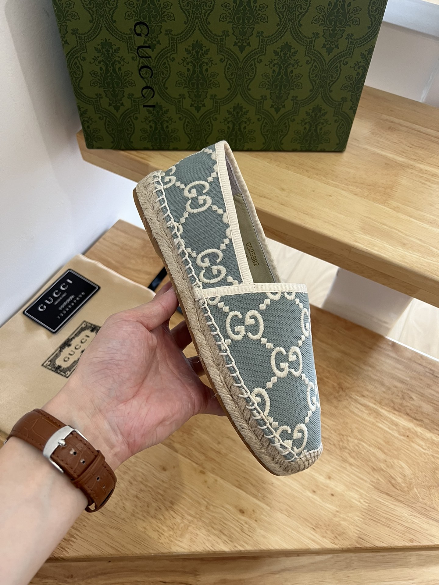 G*u*i women’s gg espadrille grey 678040