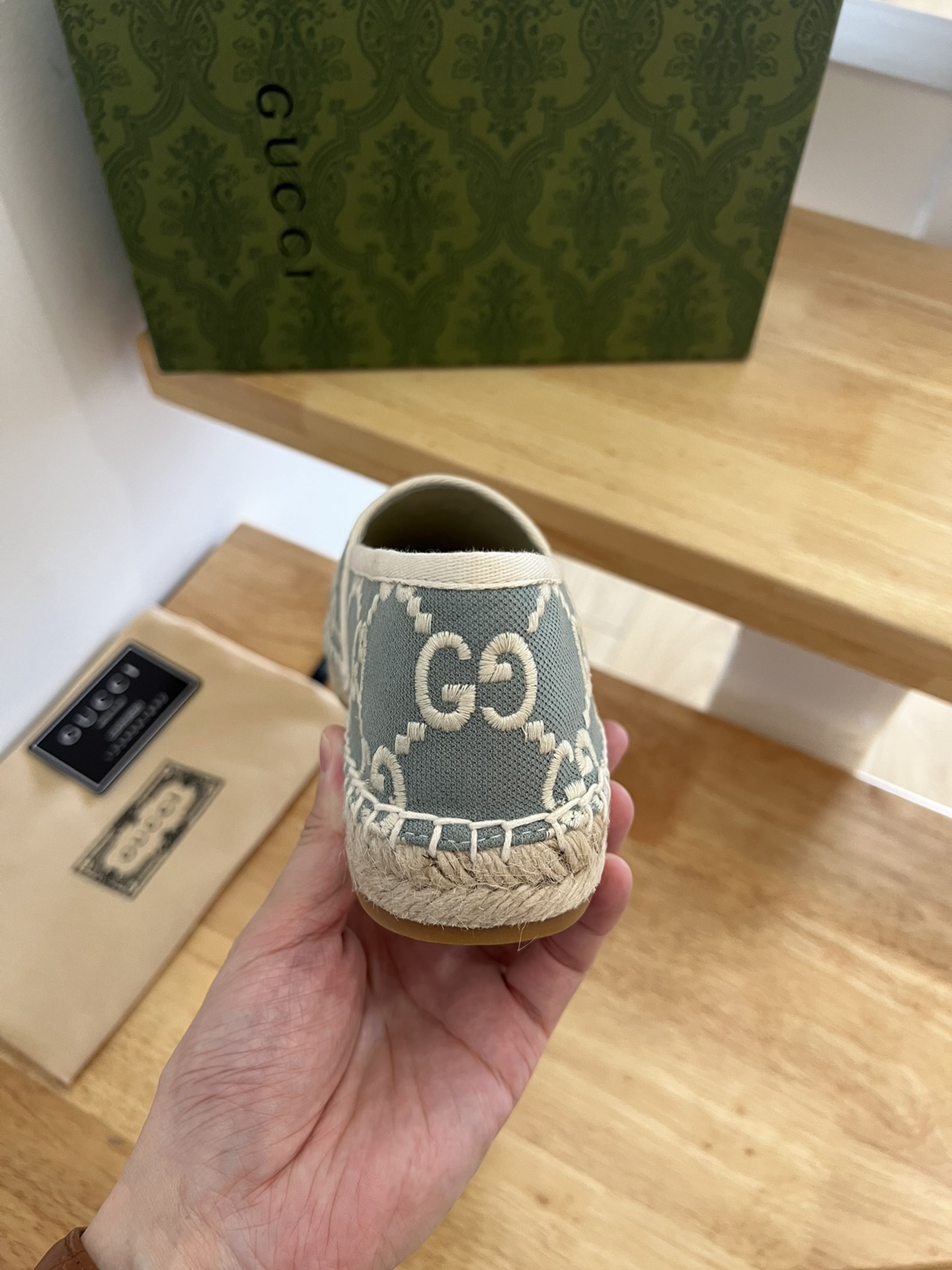 G*u*i women’s gg espadrille grey 678040