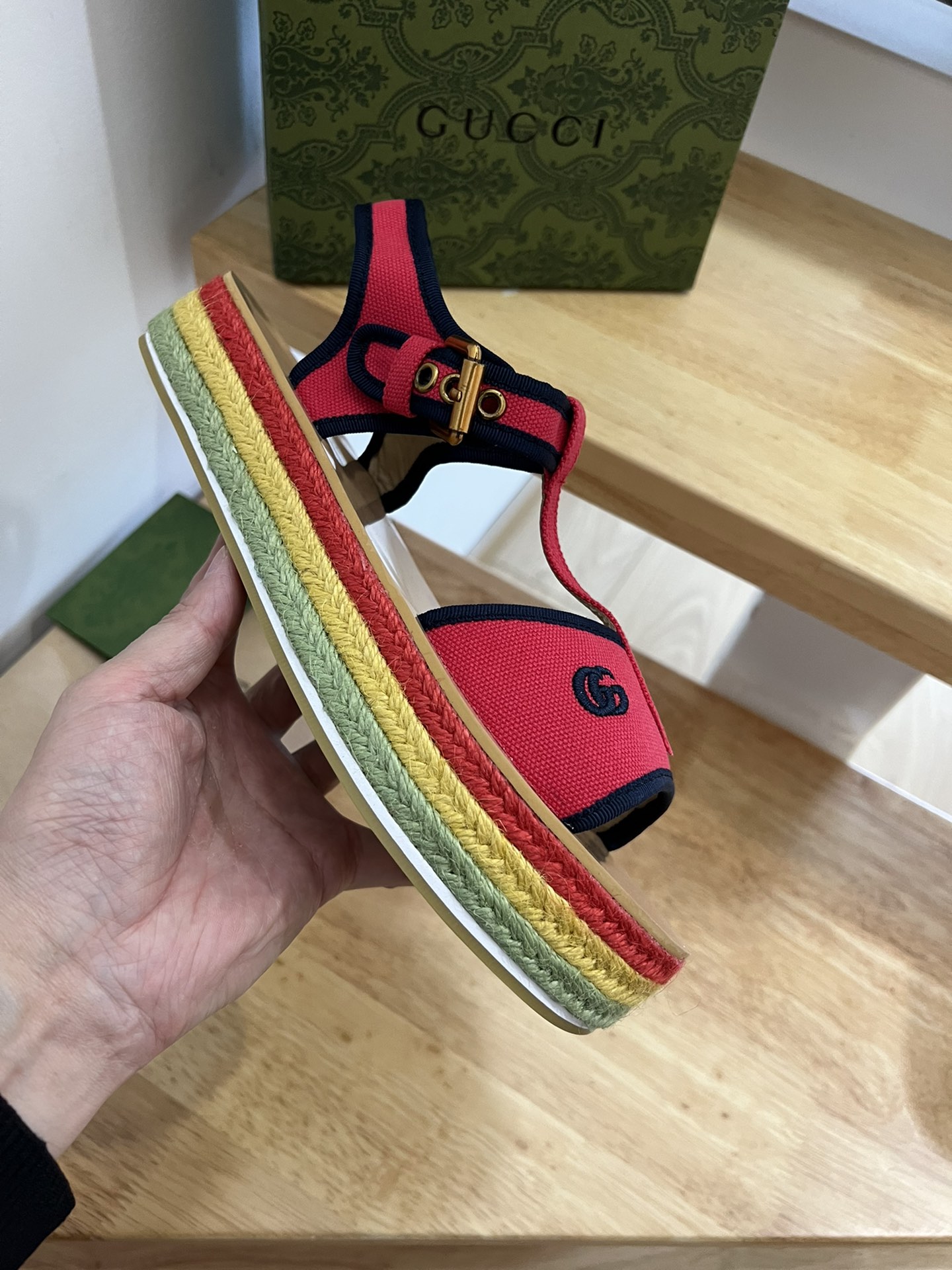 G*u*i women’s platform sandals red 678040