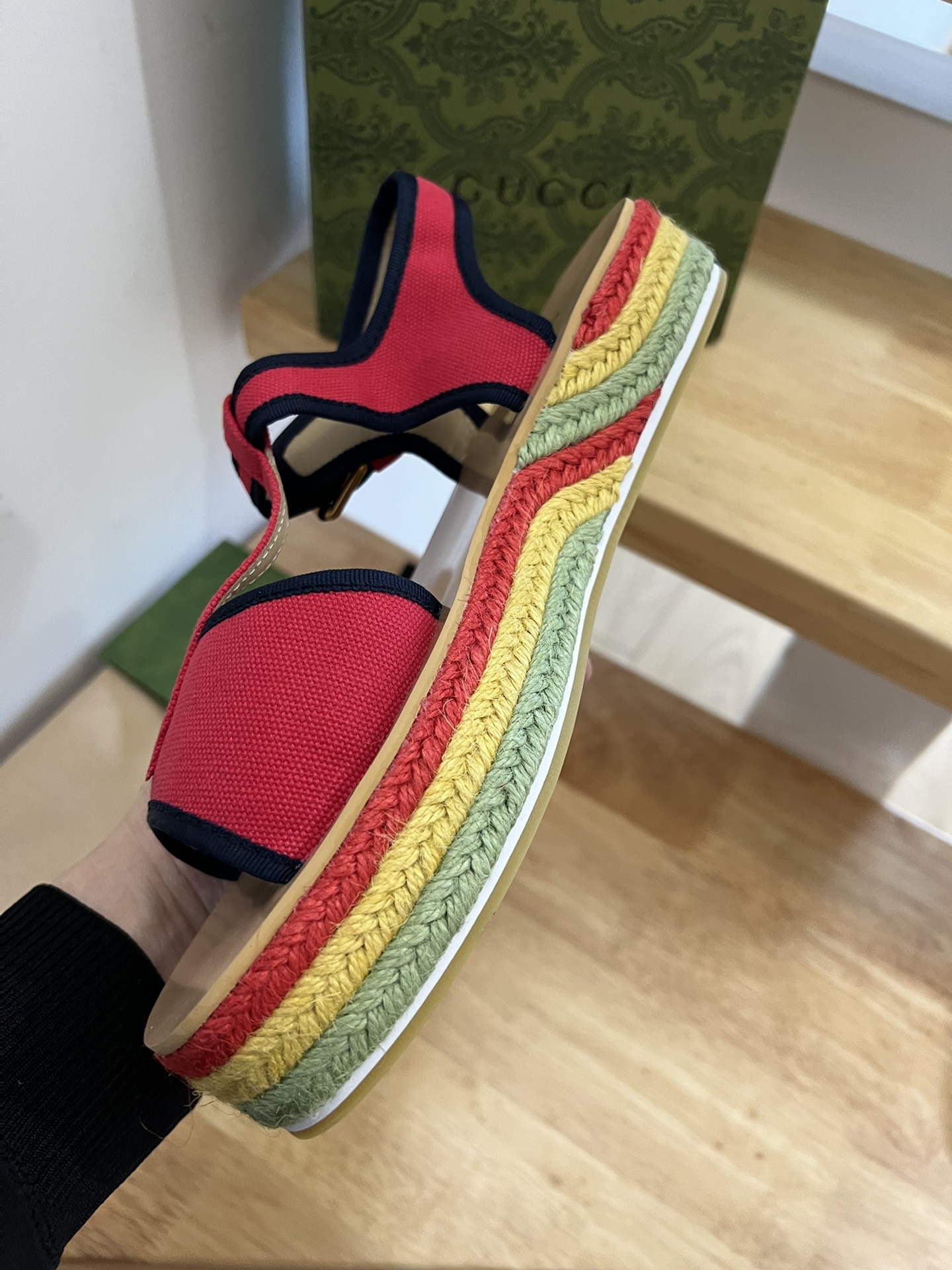 G*u*i women’s platform sandals red 678040