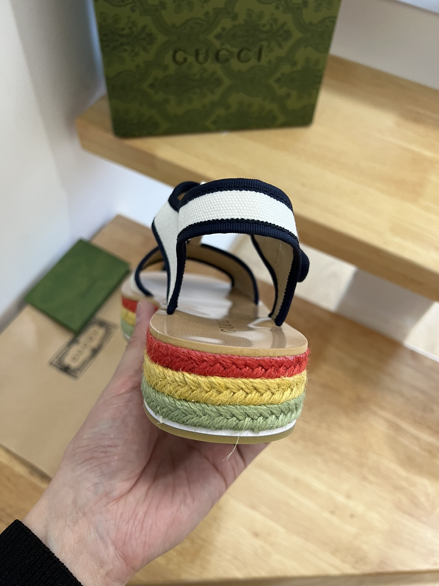 G*u*i women’s platform sandals white 678040