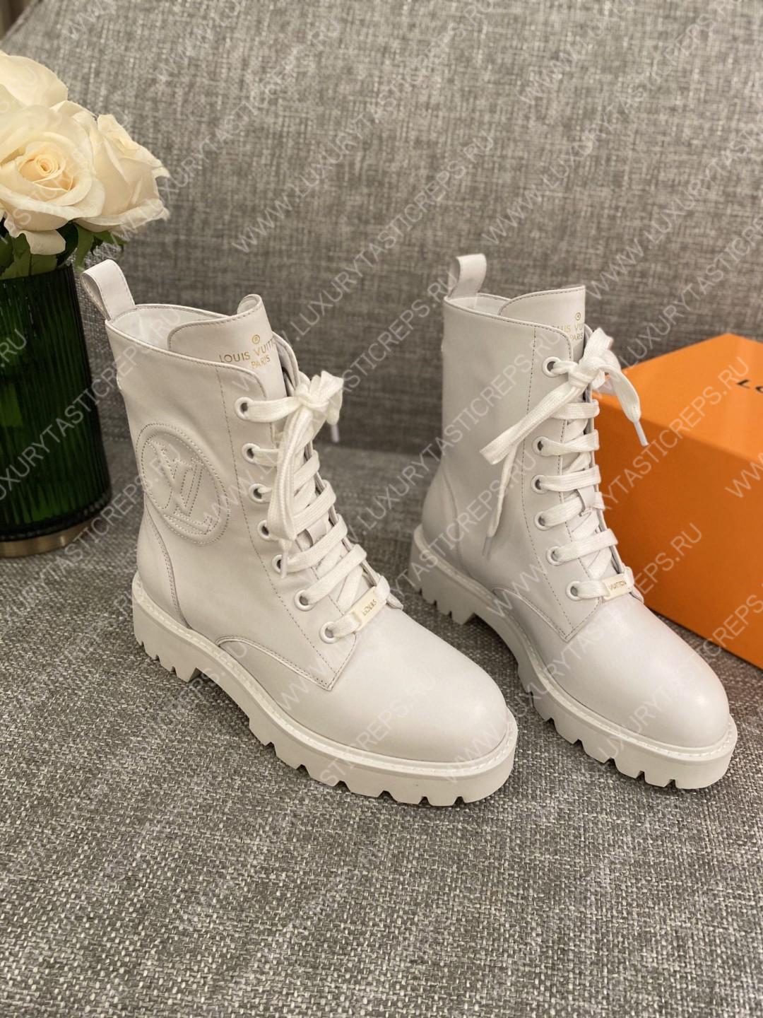 l**is V*t*n territory flat ranger white 1a94qk