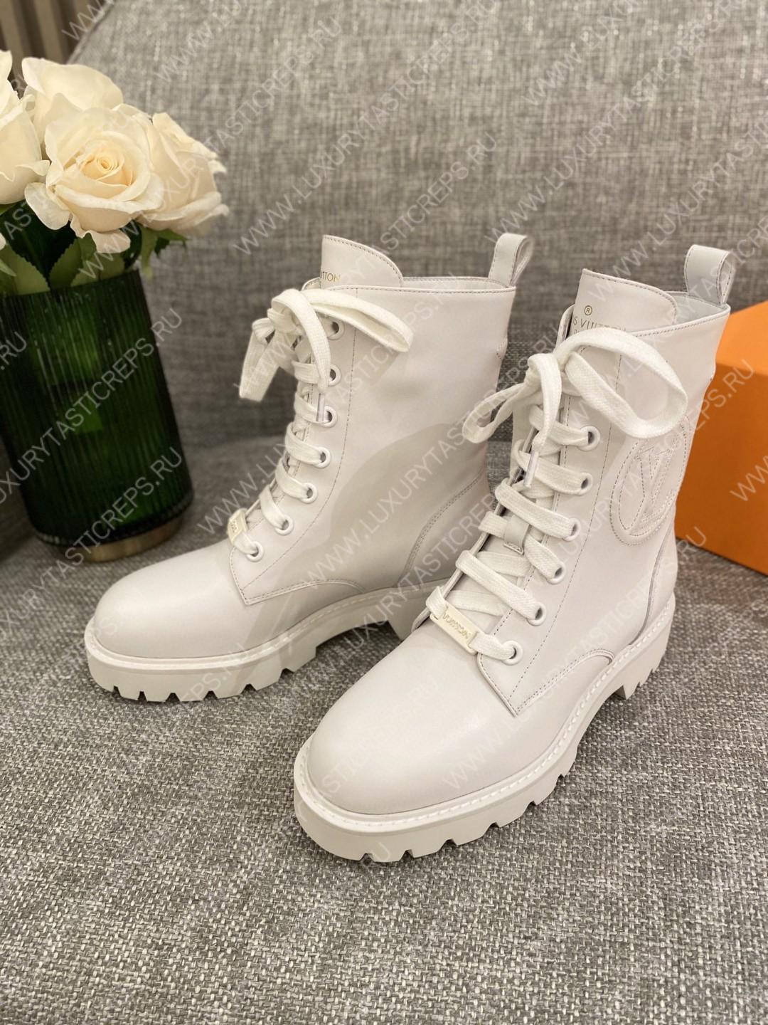 l**is V*t*n territory flat ranger white 1a94qk