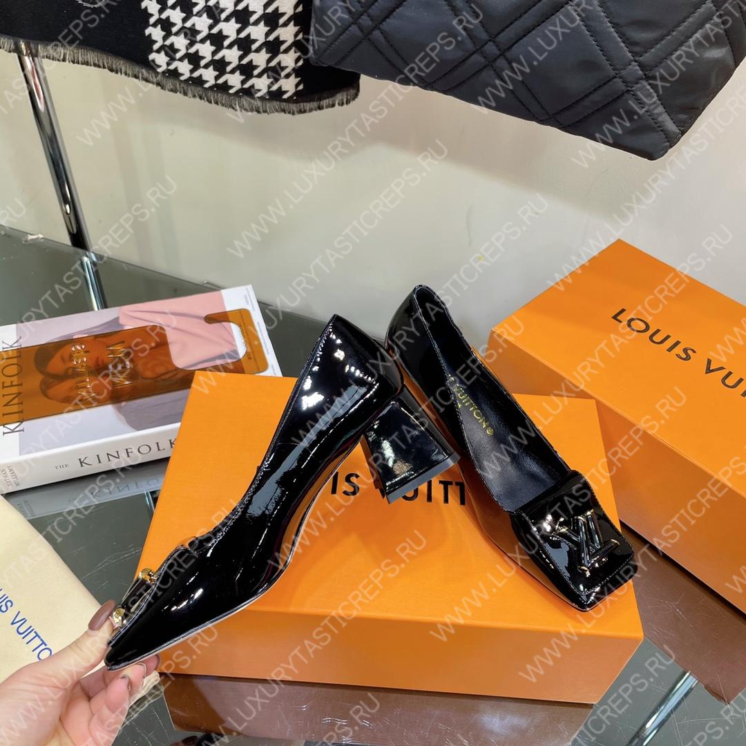 l**is V*t*n shake pumps black 1ab0sk