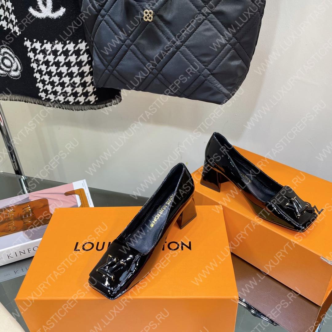 l**is V*t*n shake pumps black 1ab0sk