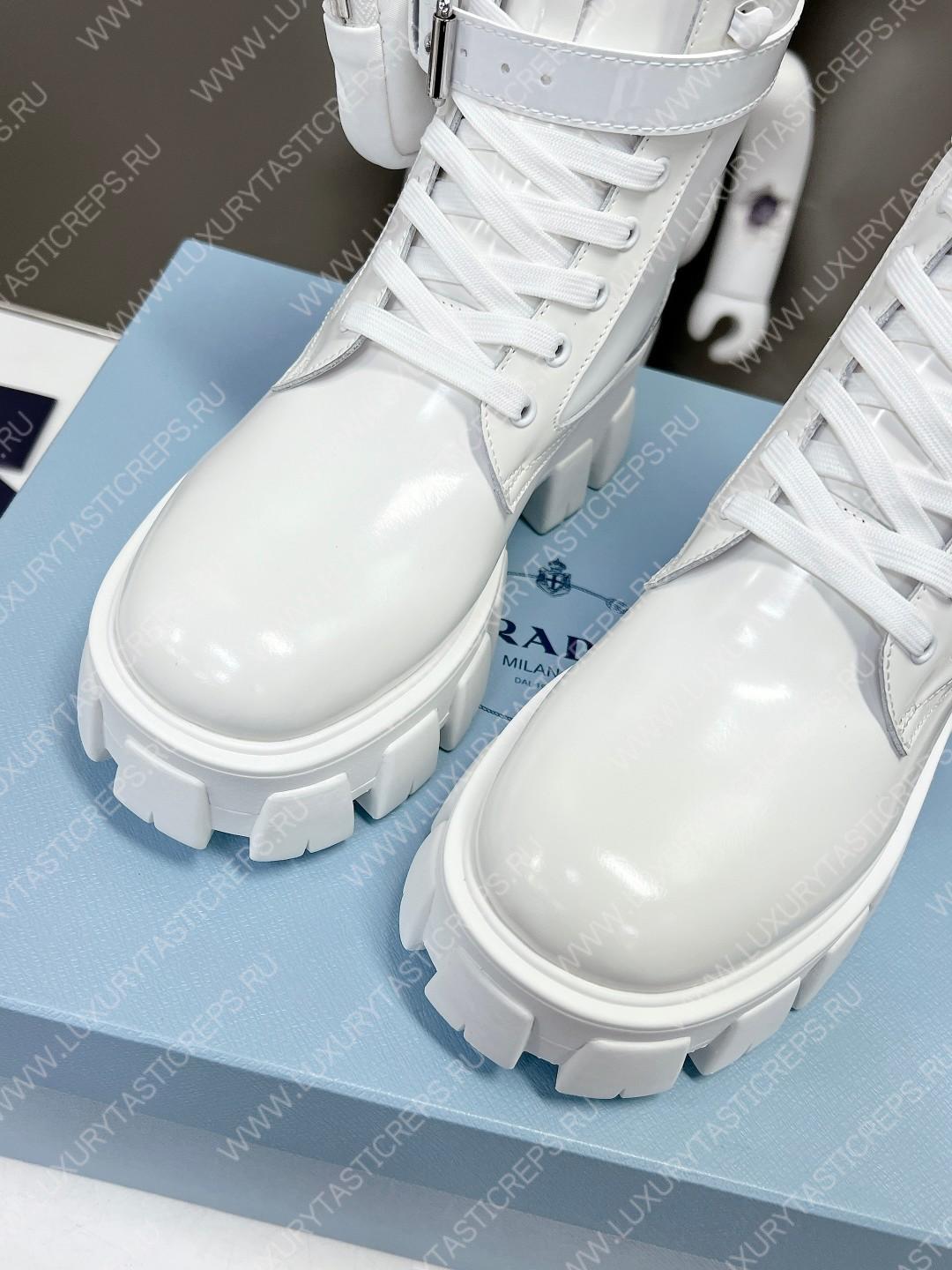 Pra*a monolith boots with pouch white 1t255m