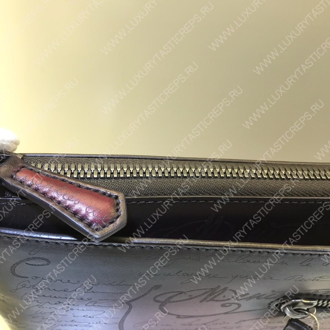 BERLUTI SCRITTO POUCH BURGUNDY TIRIWA_NEO-JOUR-V2