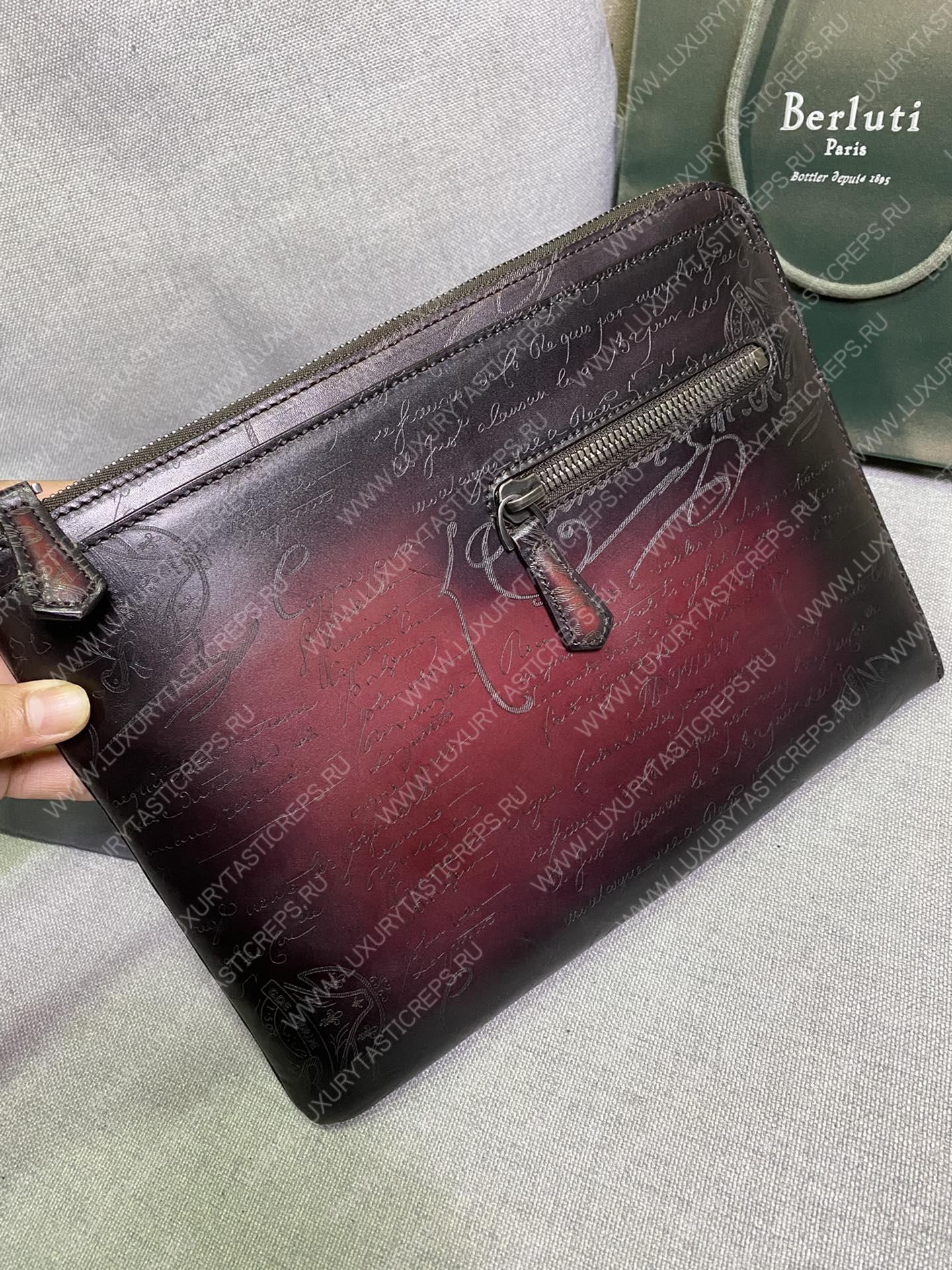 BERLUTI NINO TGM SCRITTO LEATHER CLUTCH BURGUNDY JOUR-V3