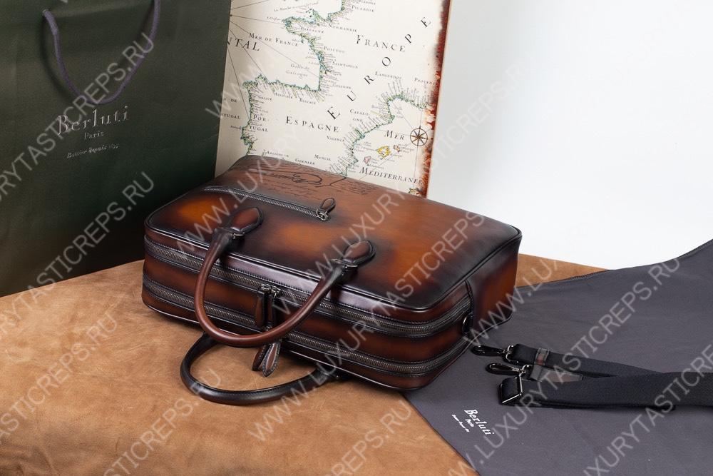 BERLUTI UN JOUR GULLIVER SCRITTO LEATHER MESSENGER BROWN GULLIVER_NEO-V2