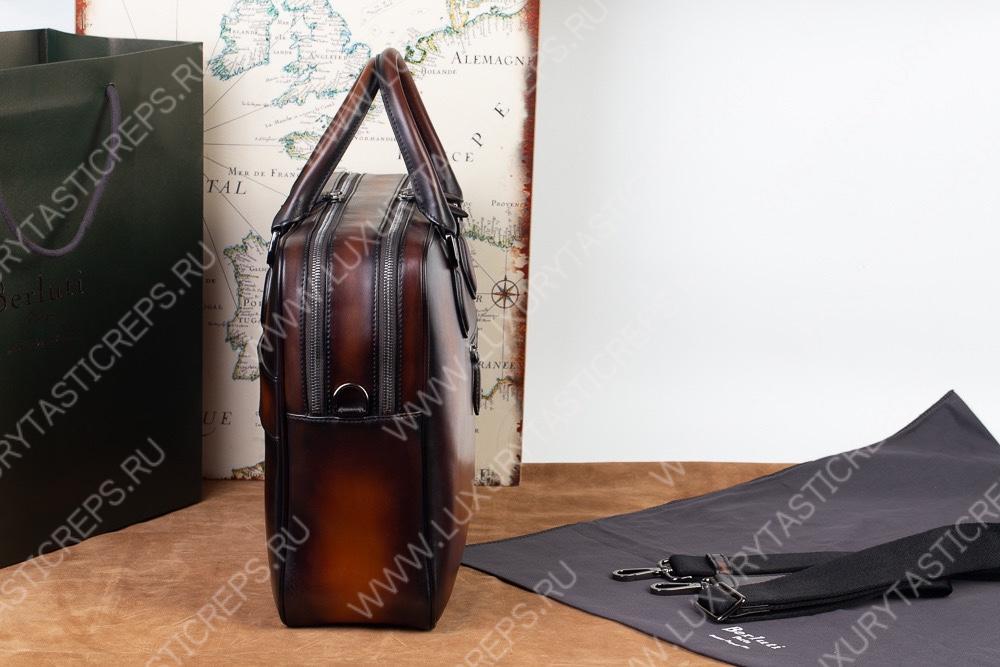 BERLUTI UN JOUR GULLIVER SCRITTO LEATHER MESSENGER BROWN GULLIVER_NEO-V2